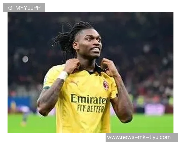 帕齐尼称赞莱奥进步显著学习中锋跑位技巧提升明显 帕齐尼称赞莱奥进步显著学习中锋跑位技巧提升明显